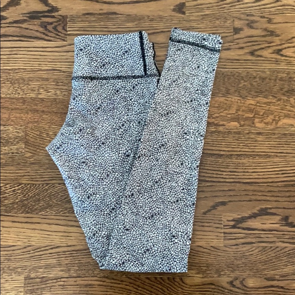 Lulu lemon wonder under leggings